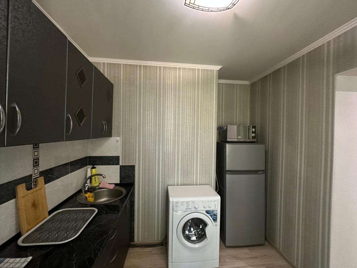 One-Room Apartment Opposite Almaty Airport Turksib Exteriör bild