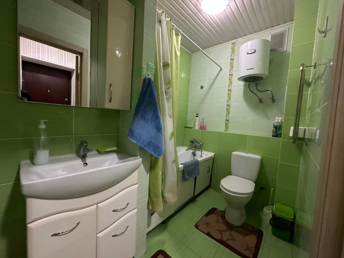 One-Room Apartment Opposite Almaty Airport Turksib Exteriör bild