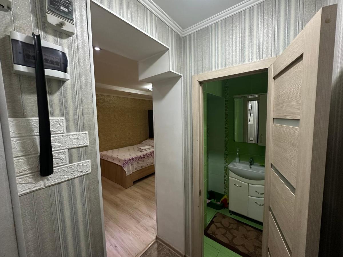 One-Room Apartment Opposite Almaty Airport Turksib Exteriör bild