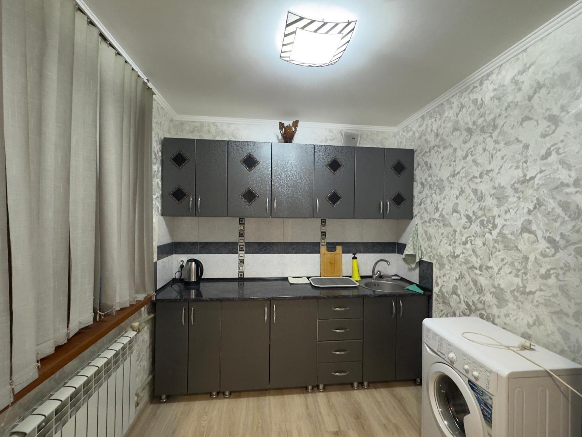 One-Room Apartment Opposite Almaty Airport Turksib Exteriör bild