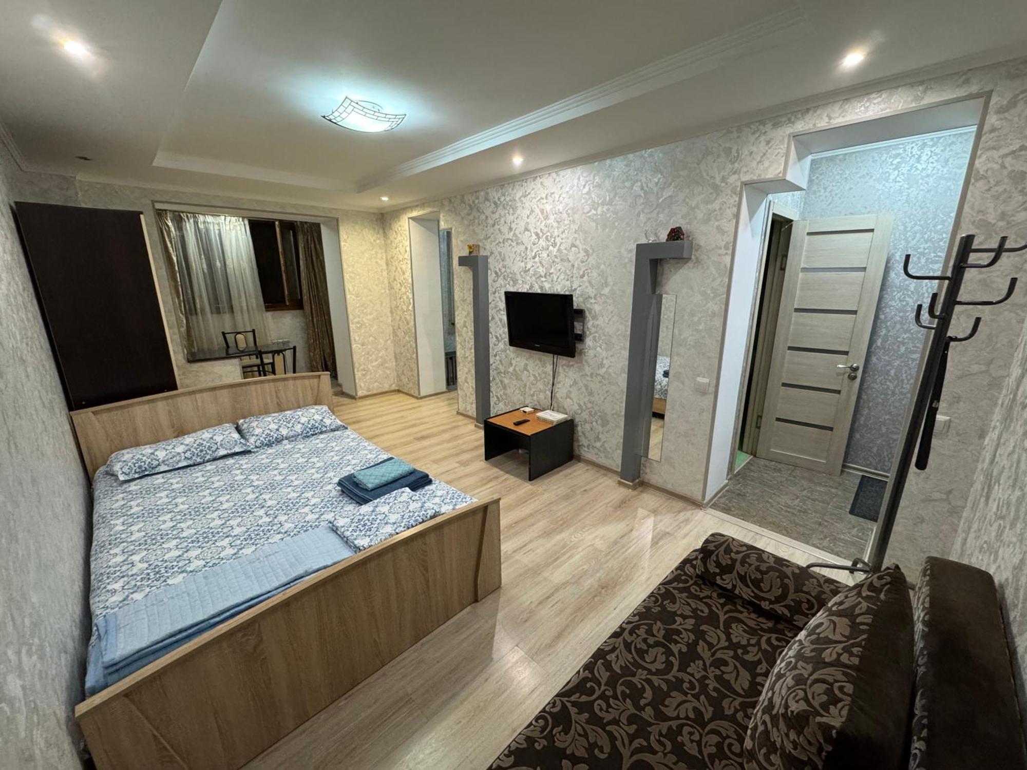 One-Room Apartment Opposite Almaty Airport Turksib Exteriör bild